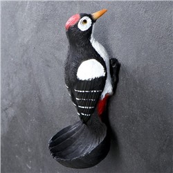 Подвесная зимняя кормушка для птиц "Дятел чёрный" из полистоуна, 26см, Хорошие сувениры