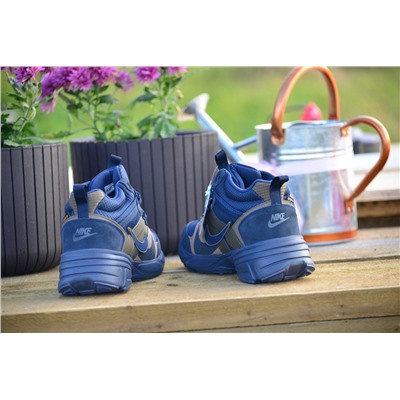 Зимние Nike из натуральных и синтетических материалов