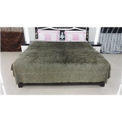 Подушка декоративная из велсофта  Вензель оливковый жаккард