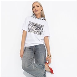 Футболка с капюшоном, Увлечена собой (графика)