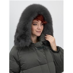 Куртка зимняя женская с мехом и капюшоном тренд темно-зеленого цвета 7639TZ