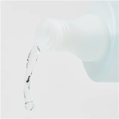 Zinger Жидкость для снятия лака с увлажняющим комплексом, 125 мл