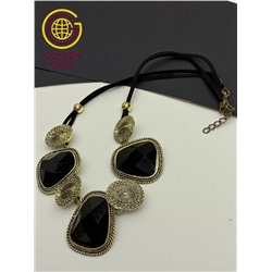 Колье на кожаном шнурке "Женская грация" Арт КШ2130/31