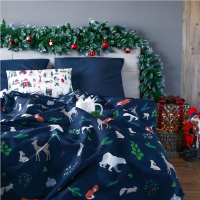 Постельное белье новогоднее "Этель" 1.5 сп Winter animals 143*215 см, 150*214 см, 70*70 см - 2 штуки