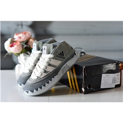 Премиальные Adidas Human Made из натуральной замши