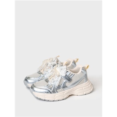 Кроссовки для девочки