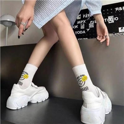 South Korean goods, velvet yellow autumn heel sticker, cotton knee socks for men and women, mid-length