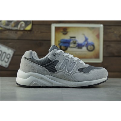 New Balance 580 из натуральной прочной замши