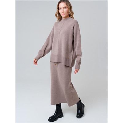 Комплект женский: джемпер, юбка