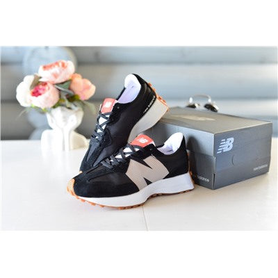 New Balance NB 327 из натуральной замши и нейлона