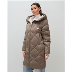 Пальто зимнее утепленное с капюшоном женское коричневого цвета 7637K