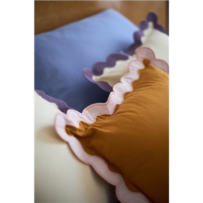 Чехол на подушку с контрастным кантом розового цвета из коллекции Trendy Ruffles, 40х40 см