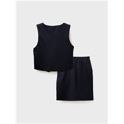 Комплект для девочки: жилет, юбка