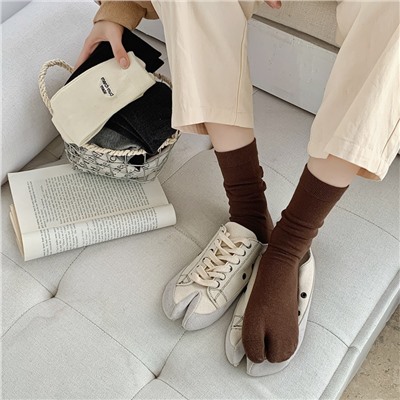 Autumn brand knee socks, cotton heel sticker, internet celebrity, mid-length, with embroidery