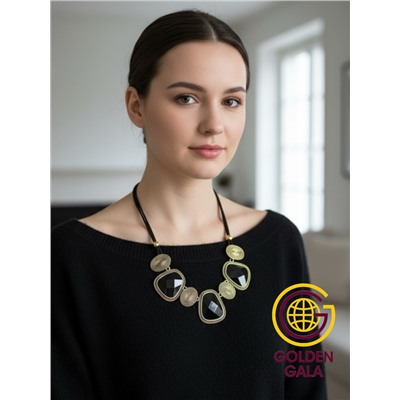 Колье на кожаном шнурке "Женская грация" Арт КШ2130/31