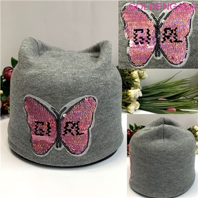 Молодежная шапка с аппликацией из пайеток Арт1