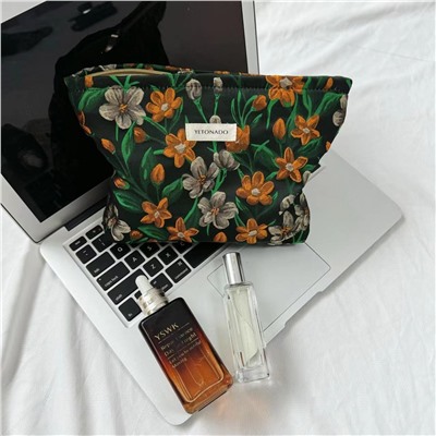 Retro capacious cosmetic bag, handheld organizer bag, travel bag, liner, floral print