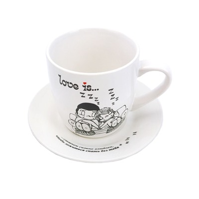 Набор чайных пар (4 предмета) в подарочной упаковке "Love is...", фарфор (360 мл, 15,3 см)