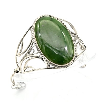 Браслет из нефрита " Овал ", 18см.