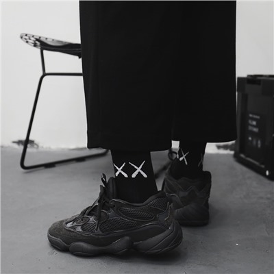 Sports brand knee socks for men and women, European style, mid-length