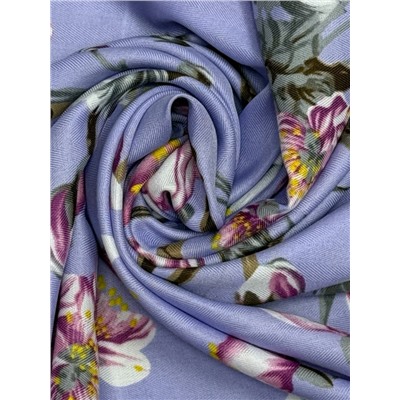 Платок утепленный "Цветы яблони" Арт 2025/06 (лаванда)