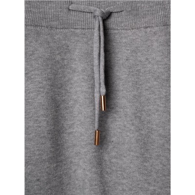 Комплект женский: джемпер, юбка