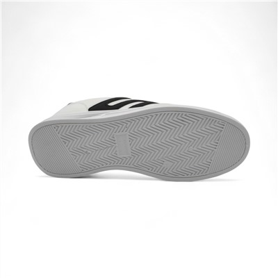 Кроссовки В002-11 белые