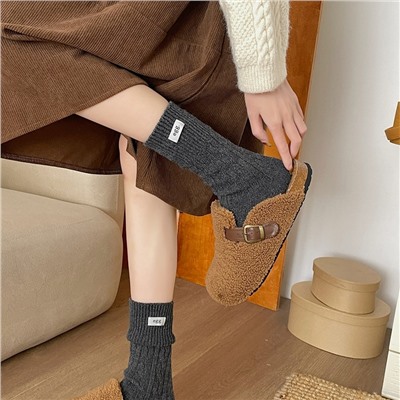 Warm retro demi-season woolen knee socks, mid-length