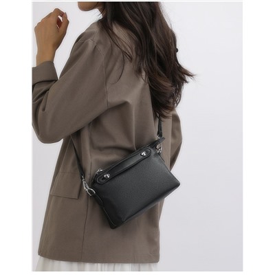 Bags Сумка женская / кожа /  	 0110911