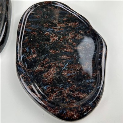 Радуга Самоцветов Блюдо из Арфведсонита (Нуумит)