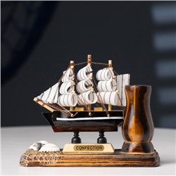 Карандашница дерево с моделью корабля «Путь», 12×13×6 см