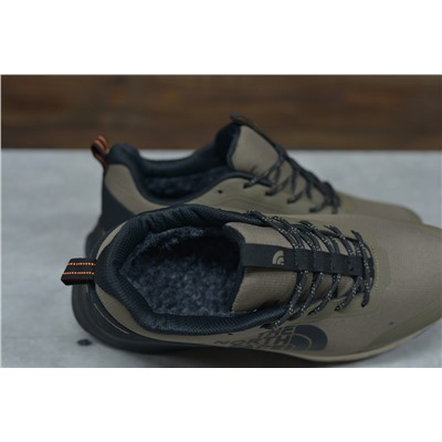 Низкие трекинговые The North Face c мехом