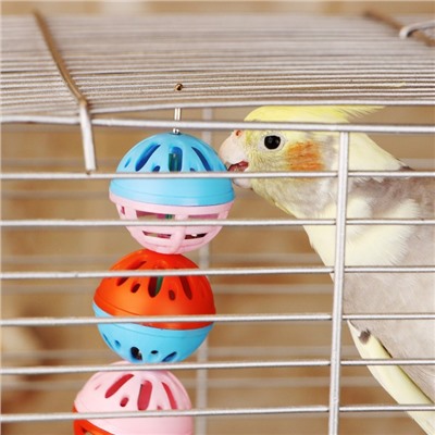 Игрушка для попугая «Забава» с 3 шариками, микс