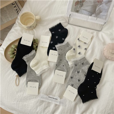Spring and summer thin lace lace socks for women with ballet style bow Korean version polka dot casual solid color versatile boat socks
