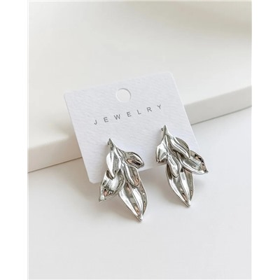 Стильные серьги