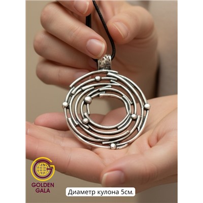 Кулон на кожаном шнурке "Женская грация" Арт КШ2130/02