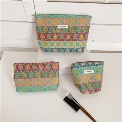 Capacious cosmetic bag, handheld storage bag, small clutch bag, travel bag, liner