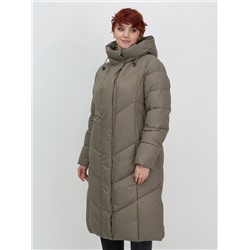 Пальто зимнее утепленное с капюшоном женское светло-коричневого цвета 7628SK