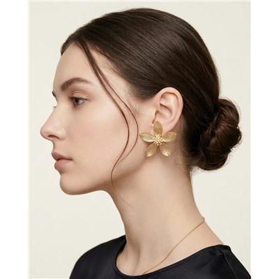 Стильные серьги