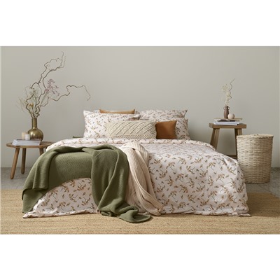 Плед из хлопка жемчужной вязки оливкового цвета из коллекции Essential, 130х180 см