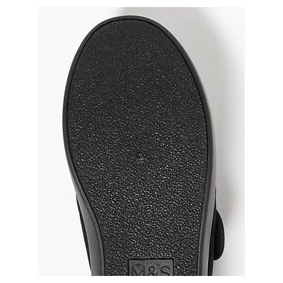 Kids' Riptape Plimsolls (7 Small - 4 Large)
