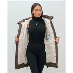 Куртка зимняя женская с капюшоном модная темно-коричневого цвета 7653TK