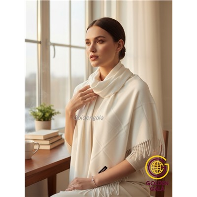 Платок теплый кашемировый однотонный Арт 9899П/39 цвет белый