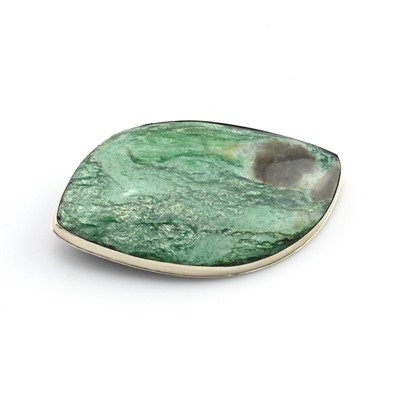 Брошь фуксит 53*31мм.