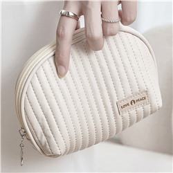 Kristaller Косметичка женская Love peace oval стёганая, белый