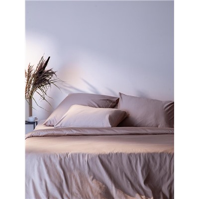 Набор наволочек из премиального сатина бежевого цвета из коллекции Essential, 70х70 см