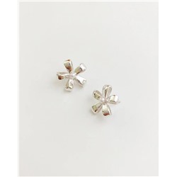 Стильные серьги