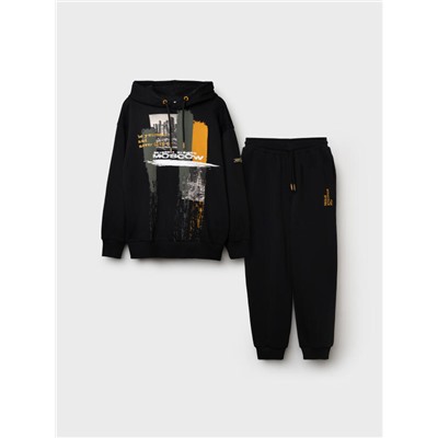 Комплект для мальчика: толстовка, брюки