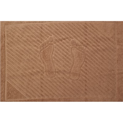 Коврик ножки светло-коричневый Т