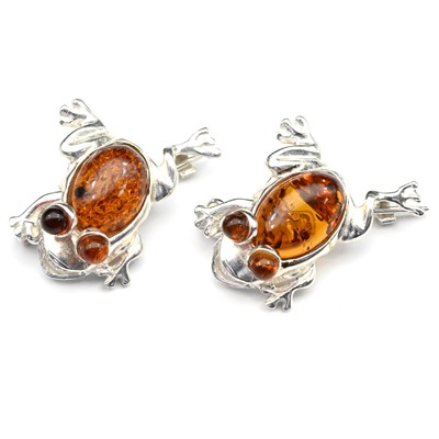 Брошь Лягушка 18*24мм с янтарем С925 светло-коньячный, 2,2г